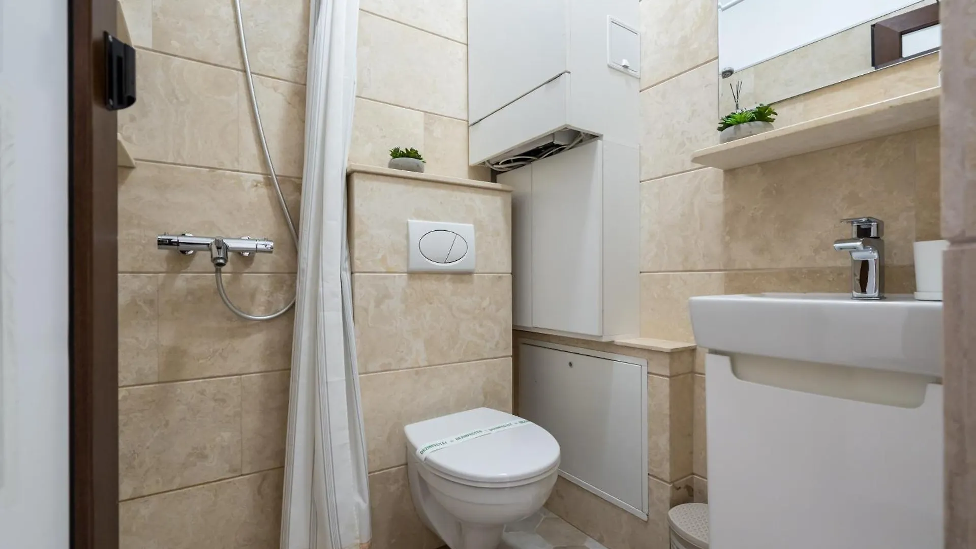Apartment Carmen-Silva Studios No 3 Bucharest