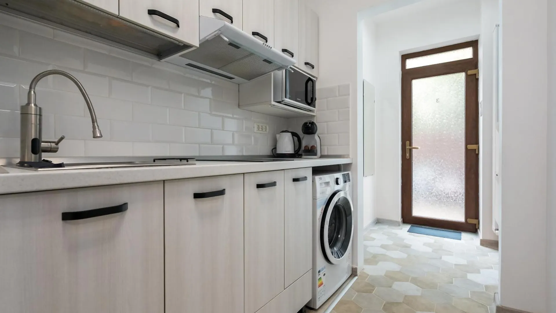Carmen-Silva Studios No 3 Bucharest Apartment